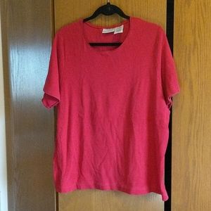 Ribbed tee with satin trim neckline